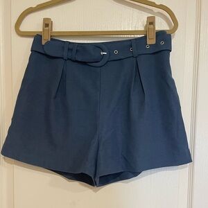 NWOT Moodie dark blue belted shorts​​​​​​​